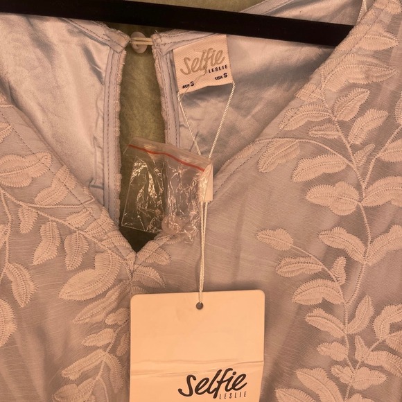 NWT SELFIE LESLIE CASPAR LEAFY EMBROIDERED DRESS BABY BLUE - Picture 6 of 9